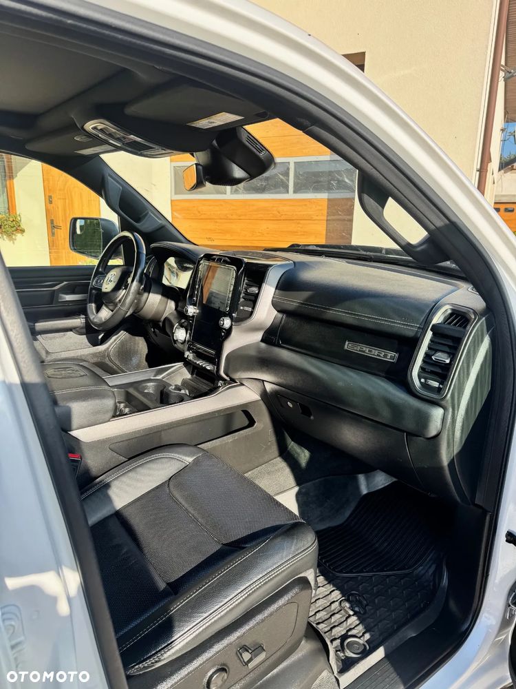 Dodge RAM 1500 5.7 4x4 - 11