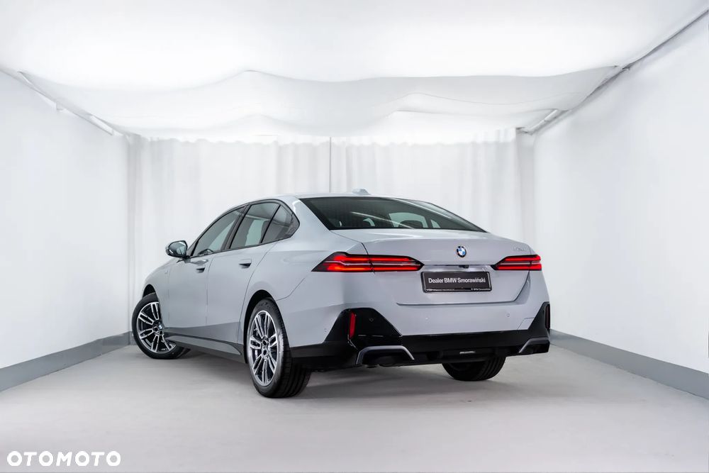 BMW Seria 5 - 16
