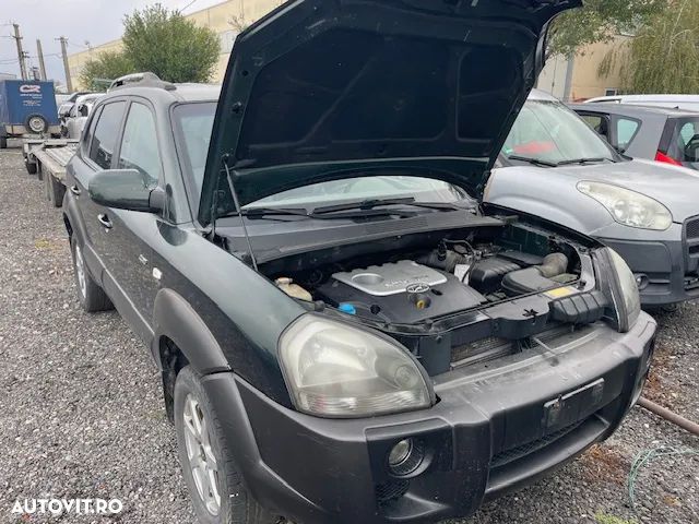 Dezmembrez Hyundai Tucson 2004 Motor 2.0 CRDI - 2