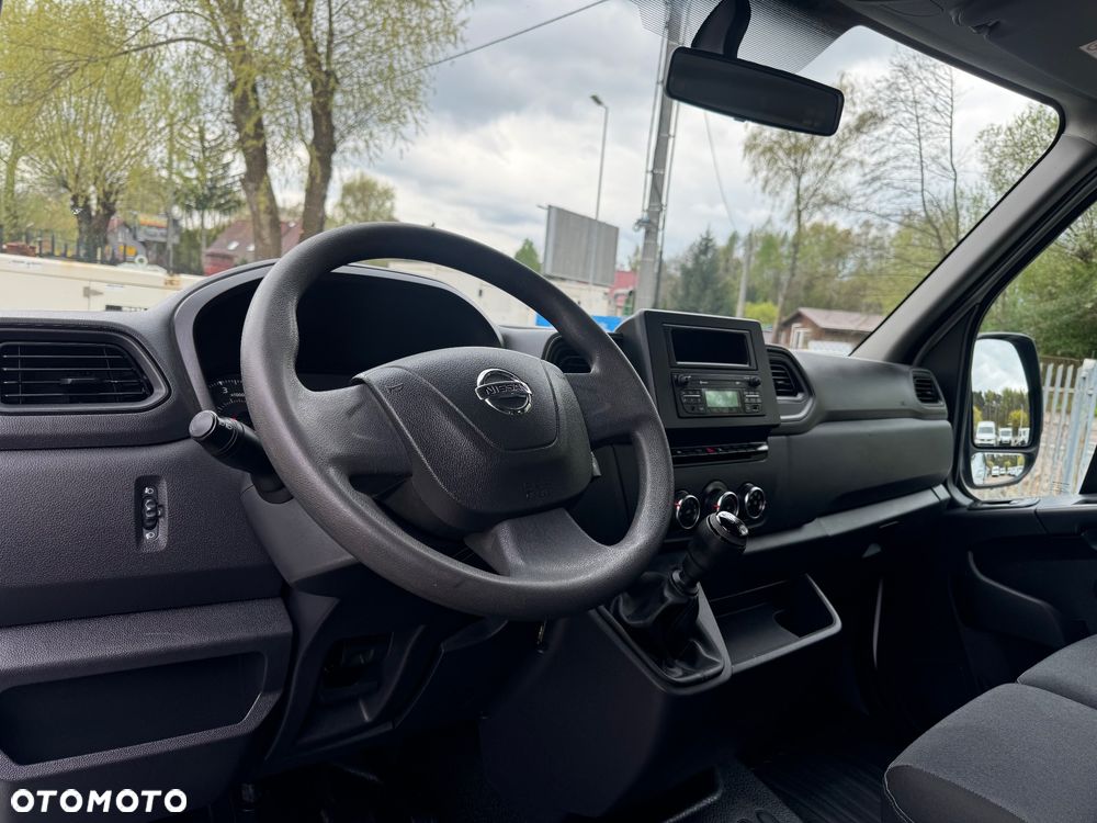 Nissan NV400 - 13