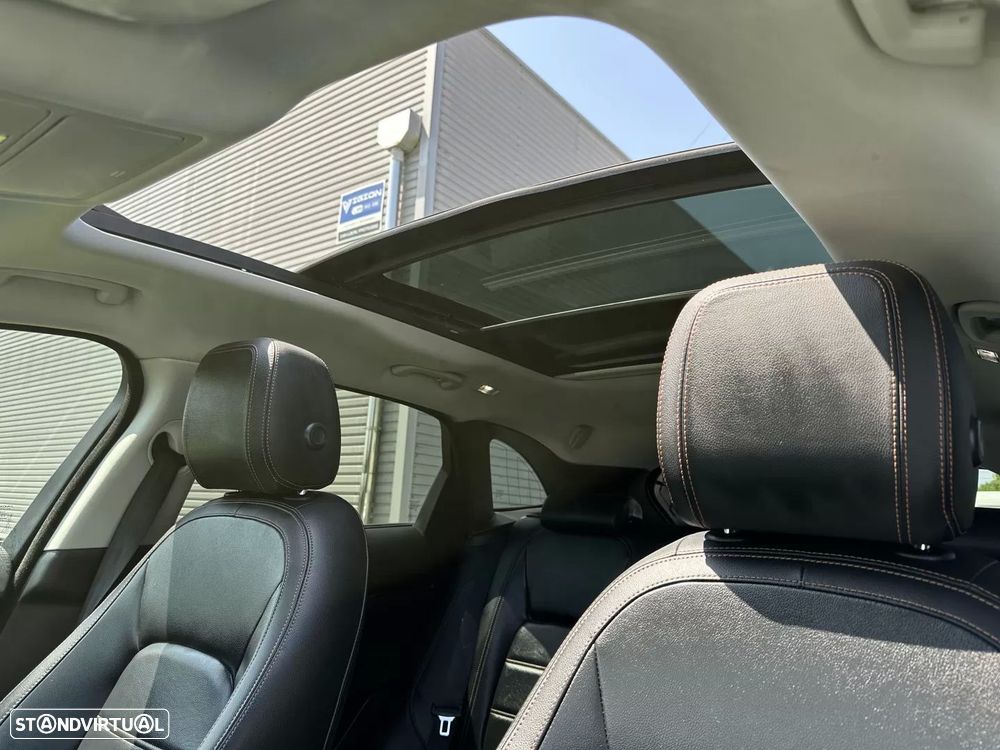 Jaguar F-Pace 20d AWD Aut. R-Sport - 33