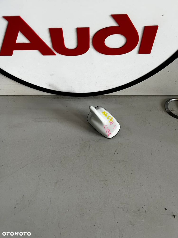 ANTENA DACHU DACHOWA REKIN GPS AUDI 4G0035503E - 1