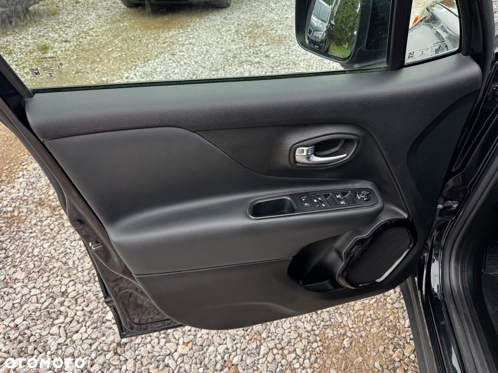 Jeep Renegade 1.4 MultiAir Longitude FWD S&S - 29