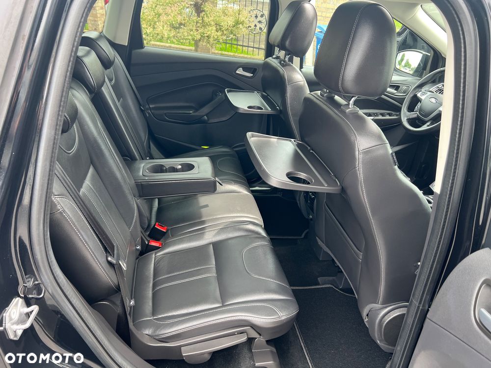 Ford Kuga 2.0 TDCi 4WD Titanium Plus - 25