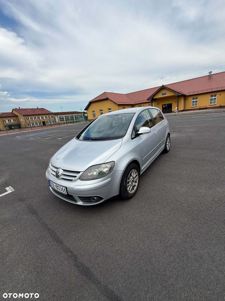 Volkswagen Golf 1.6 FSI Comfortline - 3