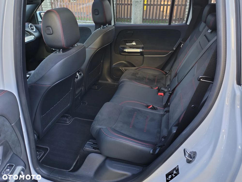 Mercedes-Benz EQB 300 4Matic AMG Line - 18