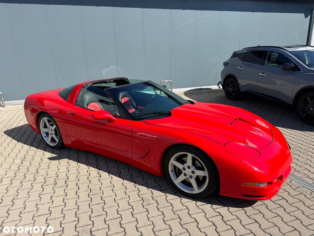 Chevrolet Corvette - 7