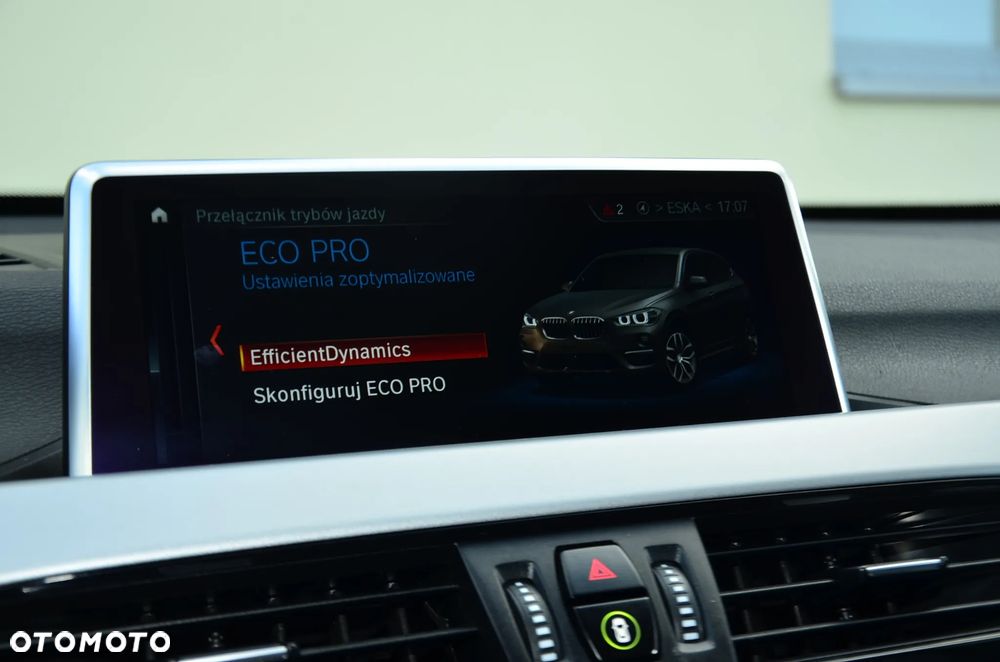 BMW X1 sDrive18d Business Edition - 28