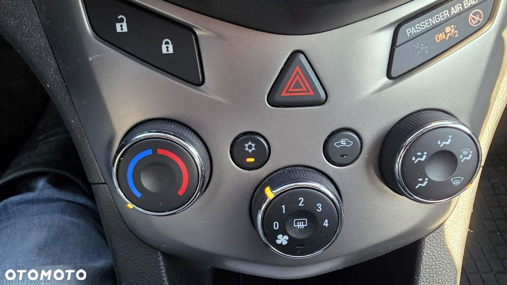 Chevrolet Aveo - 13