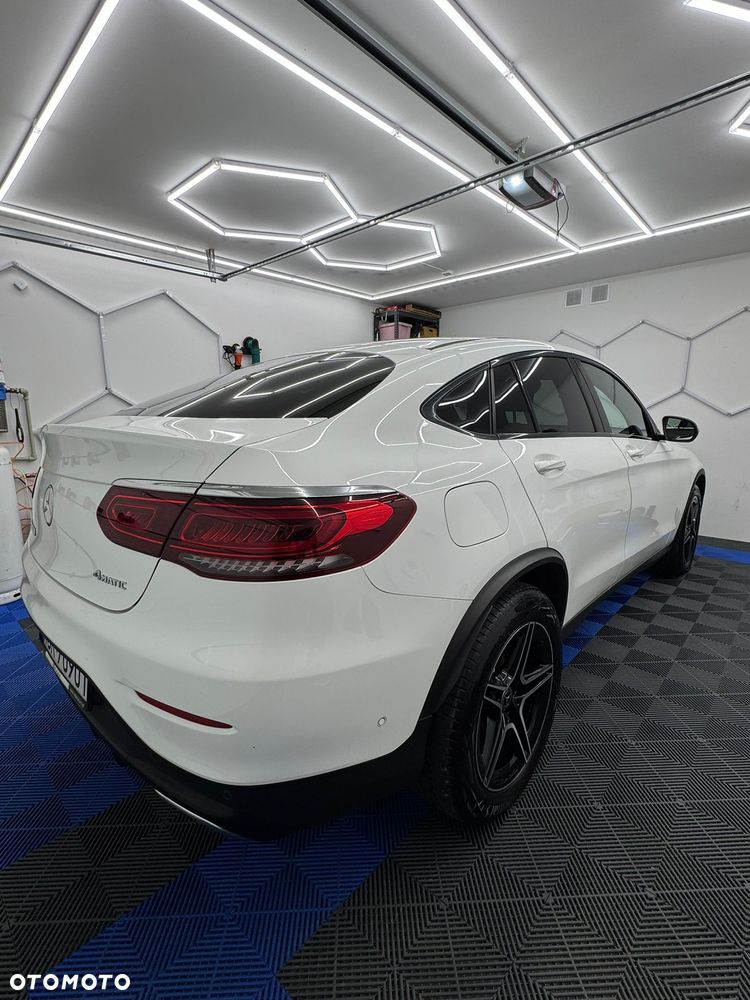 Mercedes-Benz GLC 300 4Matic 9G-TRONIC AMG Line Plus - 1