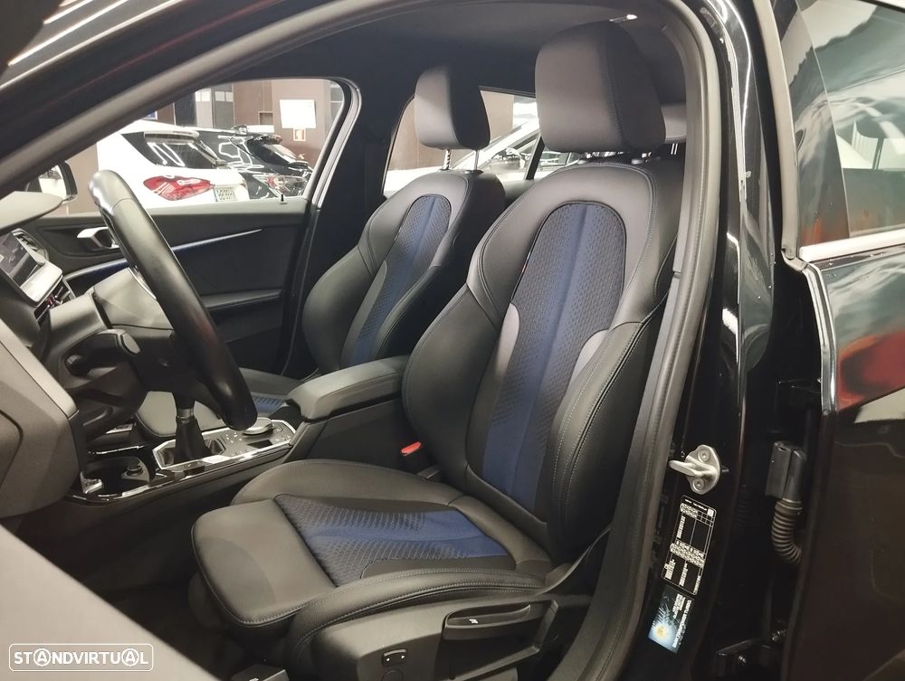 BMW 116 d Pack Desportivo M - 15