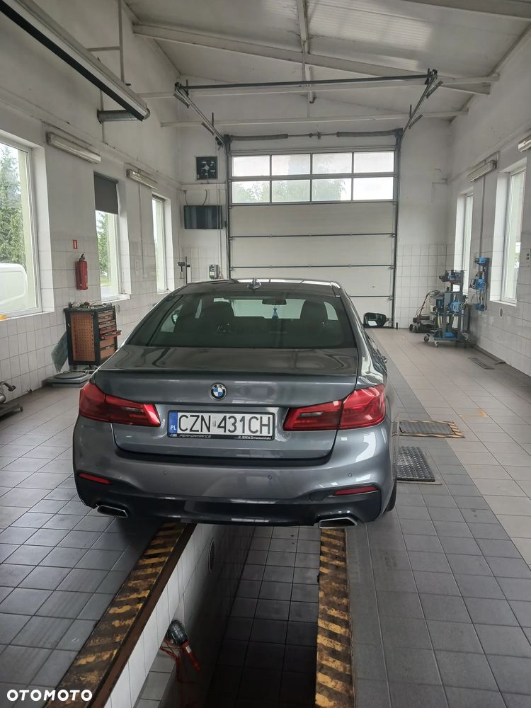 BMW Seria 5 520d Efficient Dynamics M Sport sport - 18
