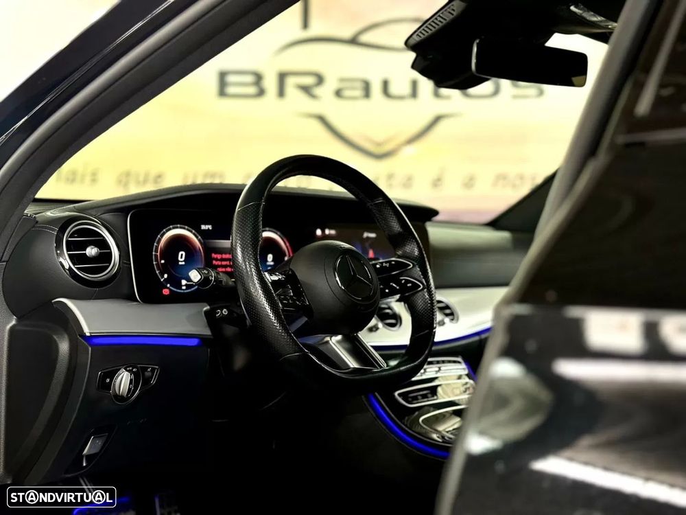 Mercedes-Benz E 300 de 4Matic 9G-TRONIC AMG Line - 23