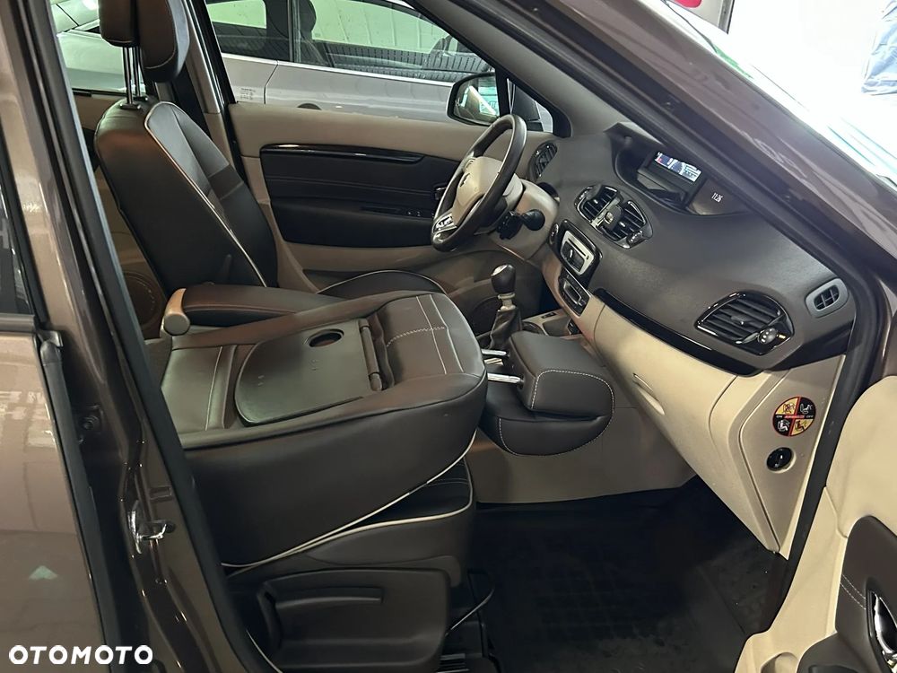 Renault Scenic 1.6 dCi Energy Privilege - 25