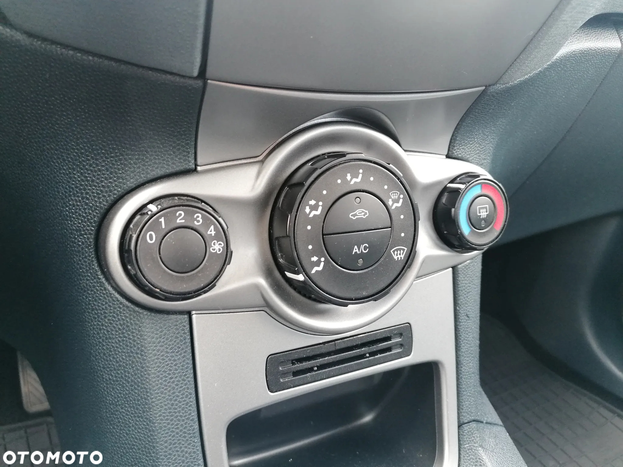 Ford Fiesta 1.25 Trend - 17