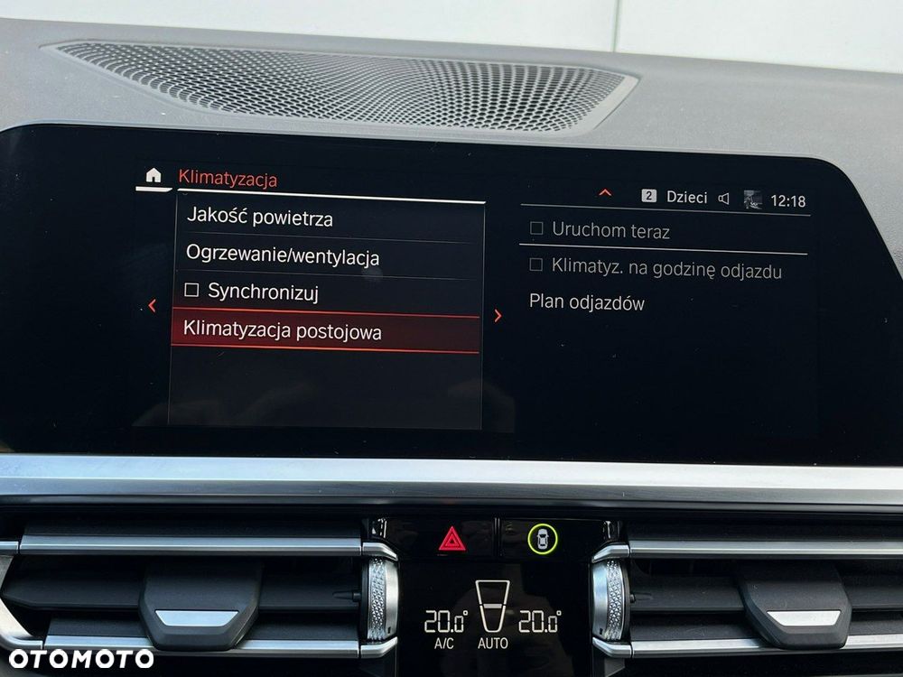 BMW Seria 3 330e xDrive M Sport - 34