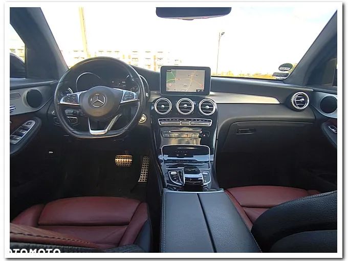 Mercedes-Benz GLC - 32