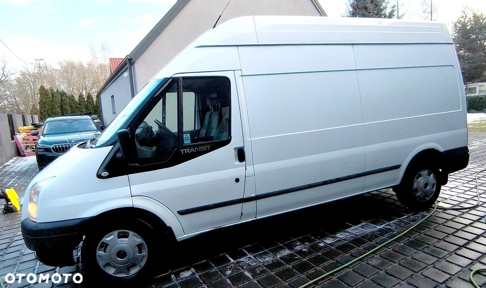 Ford Transit - 1