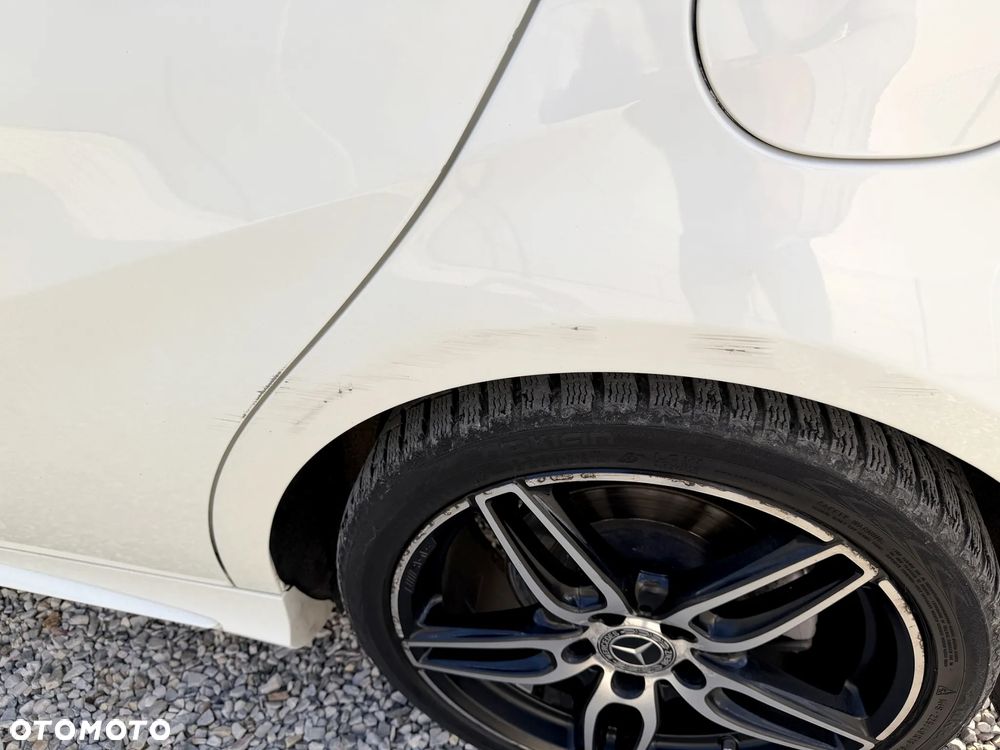 Mercedes-Benz Klasa A 220 4-Matic AMG Line - 16