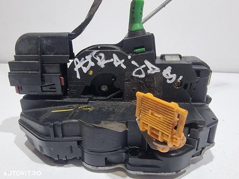 Broasca usa dreapta spate Opel Astra J (2009-2012) 13579556 - 1