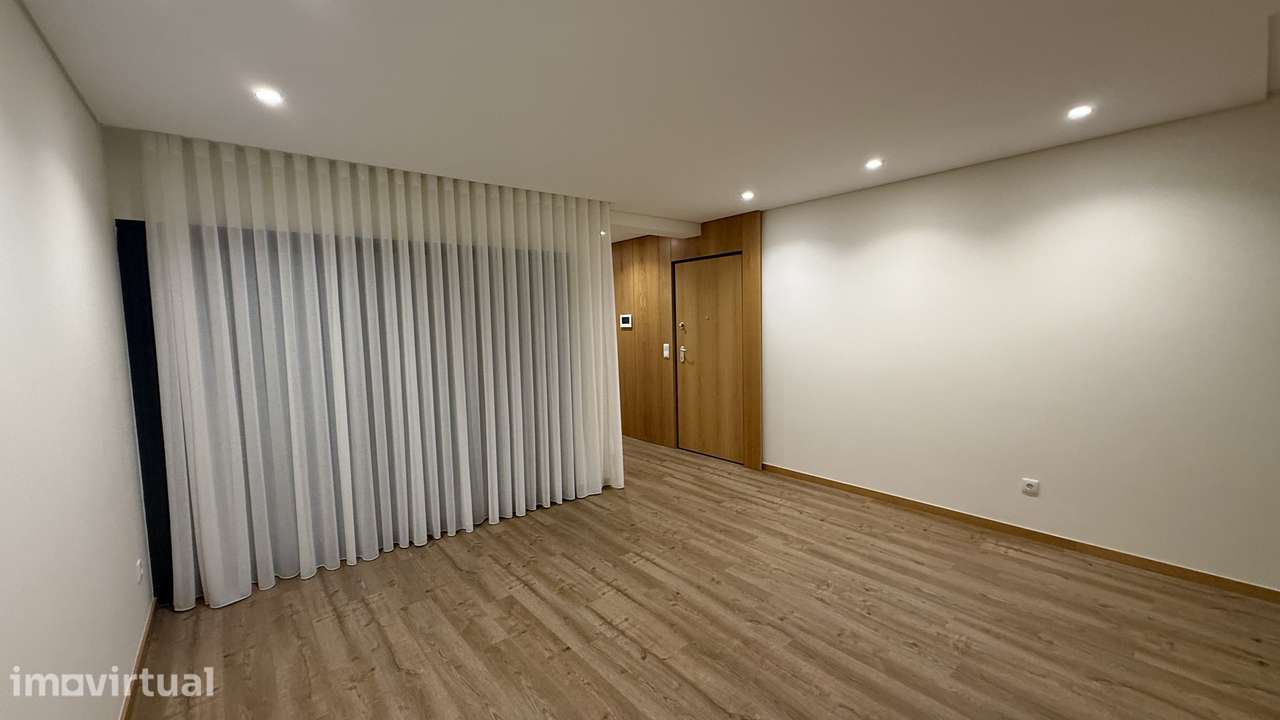 arrendo apartamento T1 novo junto à praia com bons acabamentos - Grande imagem: 4/13