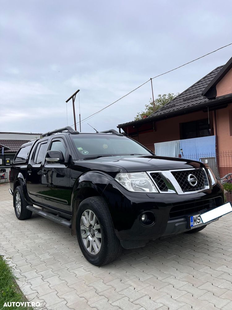 Nissan Navara 2.5 dCi DPF 4X4 Double Cab LE Plus Aut. - 2