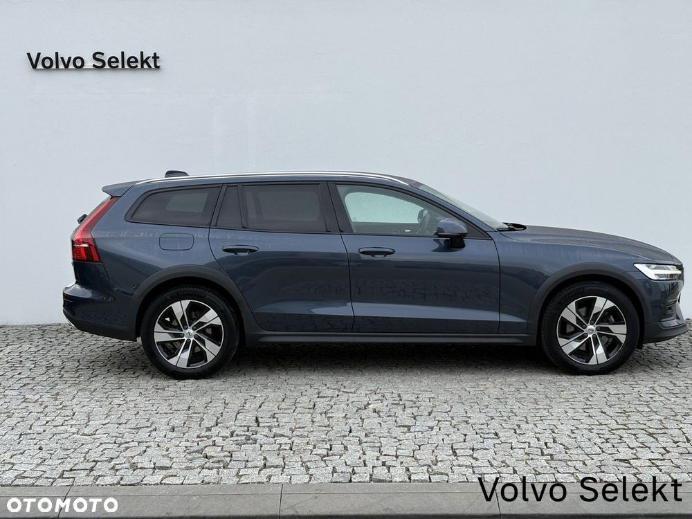 Volvo V60 2020 photo 5