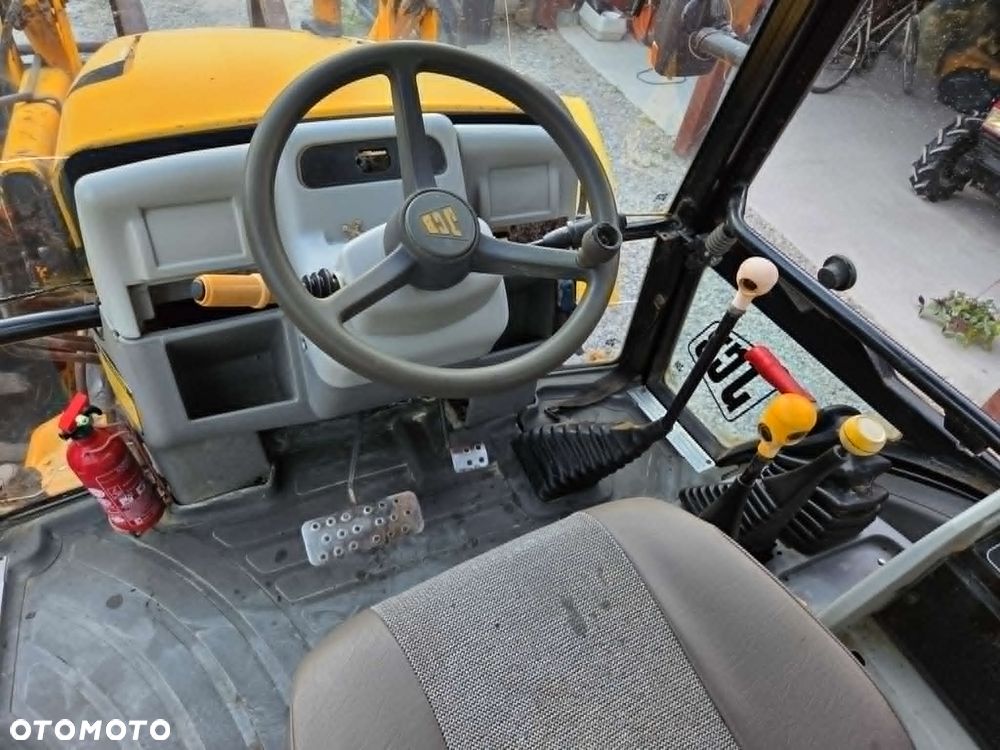 JCB 3CX - 12