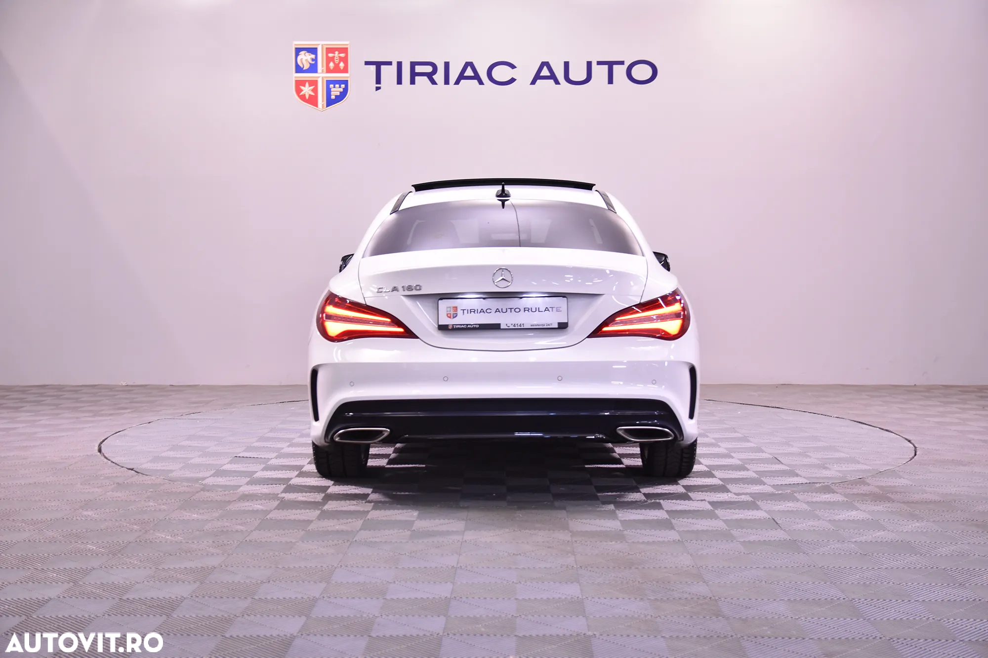 Mercedes-Benz CLA 180 7G-DCT AMG Line - 4