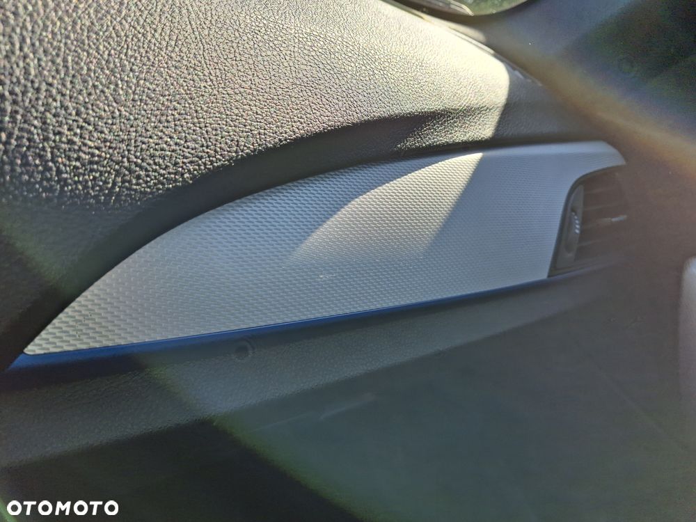 BMW Seria 1 120d xDrive - 37