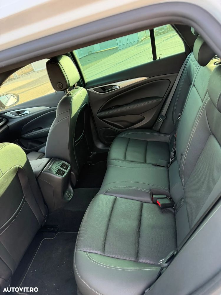 Opel Insignia 2.0 Direct InjectionTurbo Aut GSI - 9