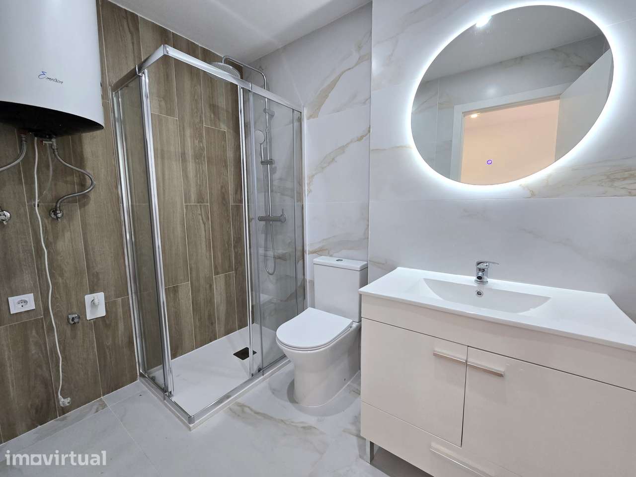 Apartamento T3 Totalmente Remodelado – Cacém - Grande imagem: 4/26