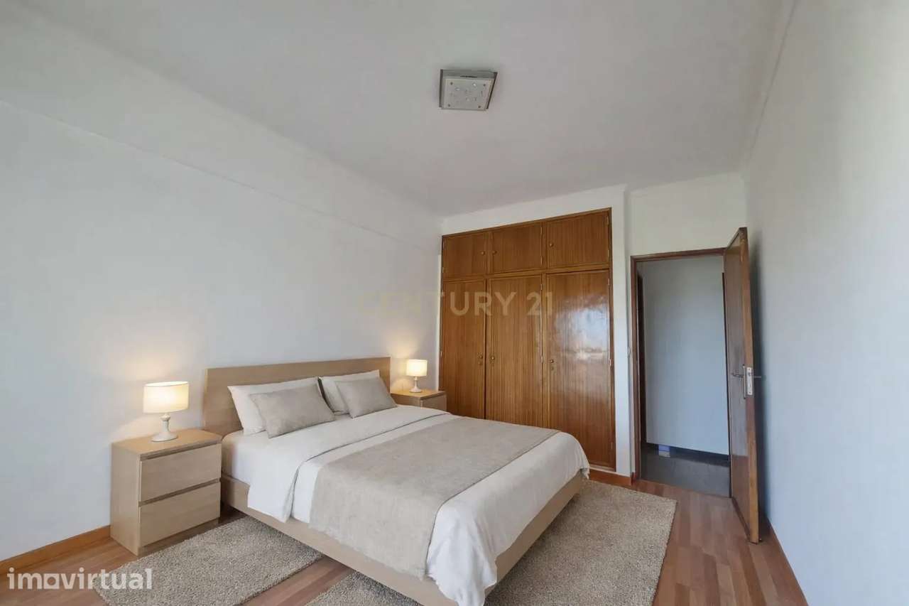 Apartamento T3 com 121m2 para arrendamento no Areeiro, Lisboa - Grande imagem: 3/16