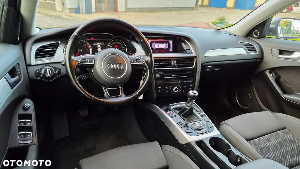 Audi A4 Avant 2.0 TDI DPF S line Sportpaket - 13