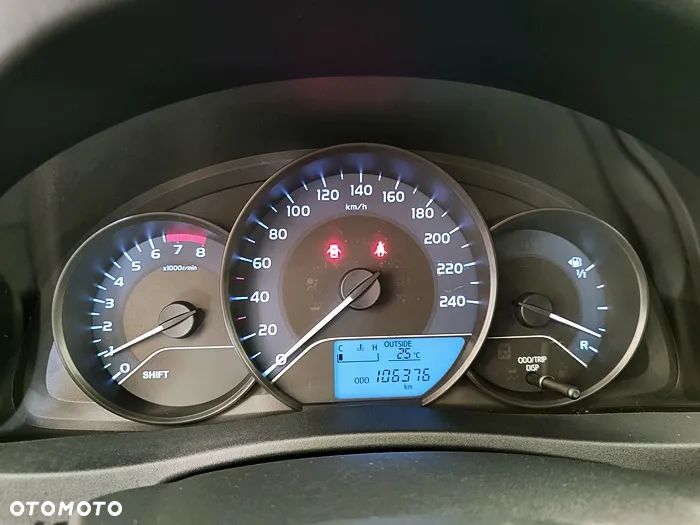 Toyota Corolla - 25