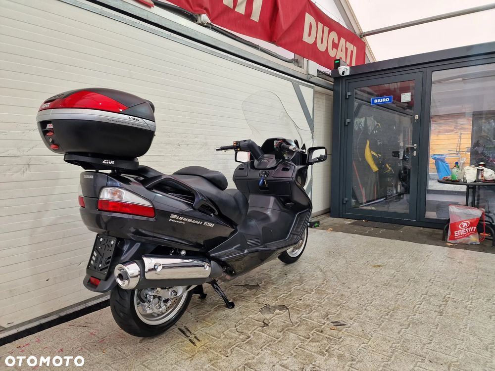 Suzuki Burgman - 21