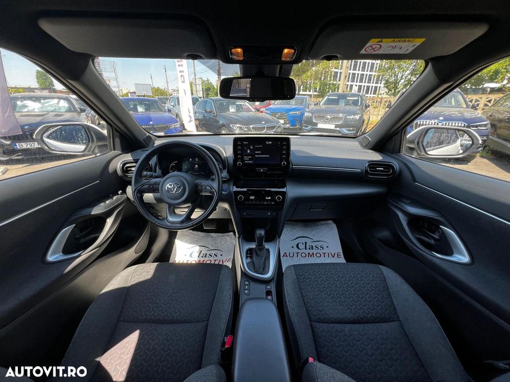Toyota Yaris Cross - 4