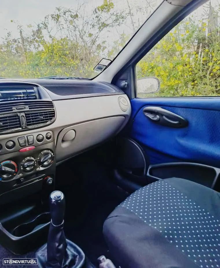 Fiat Punto 1.9 JTD HLX - 6