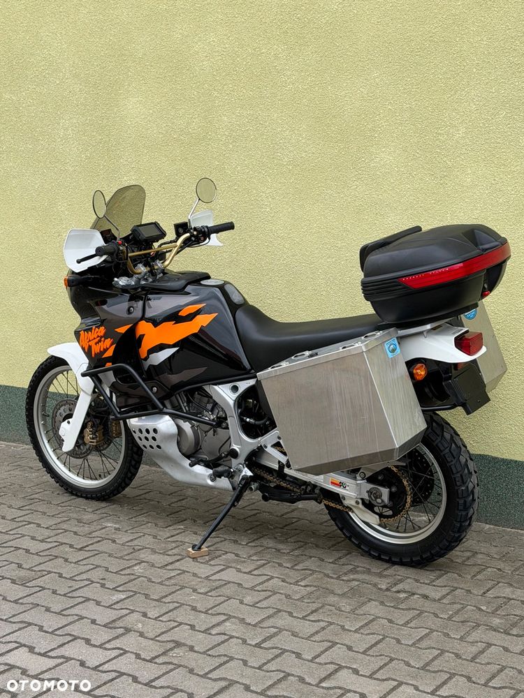 Honda XRV - 19