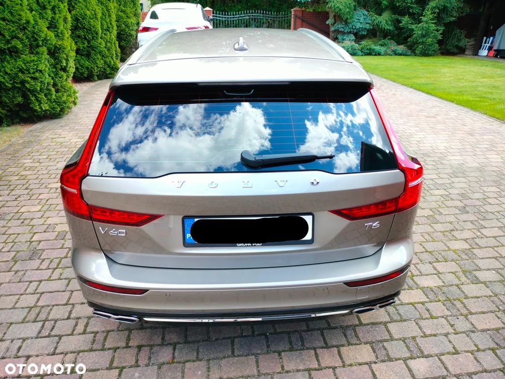 Volvo V60 T6 AWD R-Design - 6