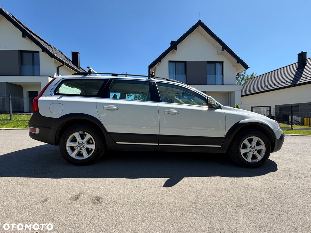 Volvo XC 70 - 4