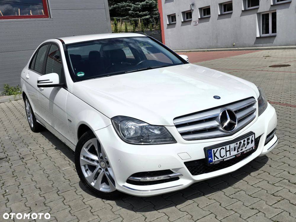Mercedes-Benz Klasa C 180 CGI Automatik BlueEFFICIENCY SPORT EDITION - 10