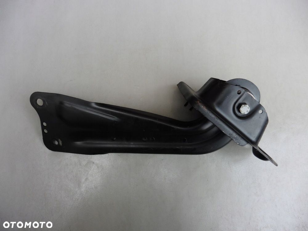 WAHACZ PRAWY TYLNY WZDŁUŻNY SEAT TARRACO VW TIGUAN AUDI Q3 83A 19-- - 1