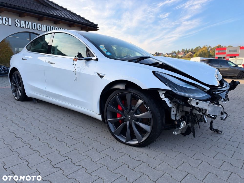 Tesla Model 3 2019 photo 3