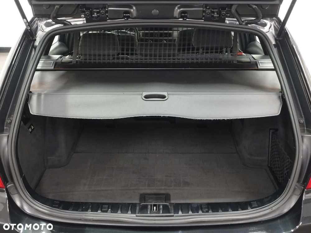 BMW Seria 3 318i Edition Sport - 23