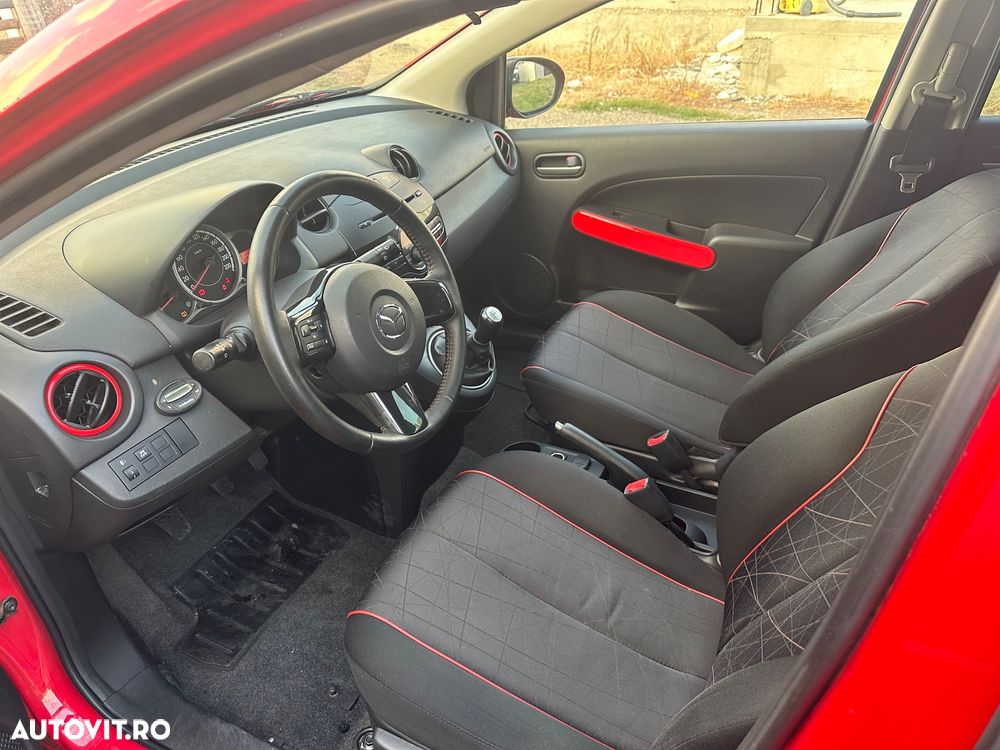Mazda 2 - 6