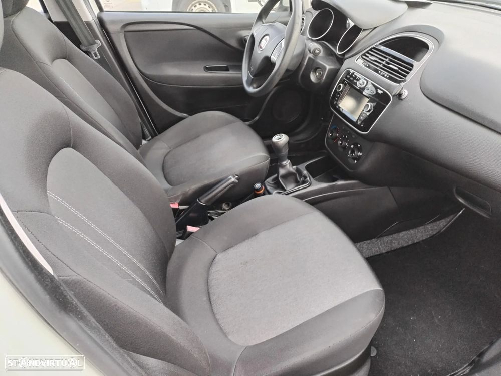 Fiat Punto 1.3 M-Jet Easy S&S - 11