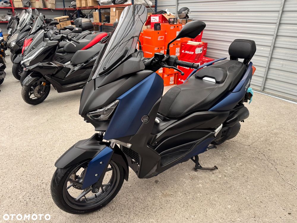 Yamaha X-max - 16