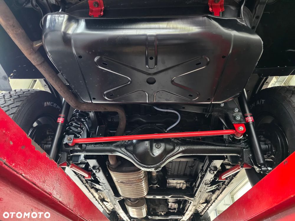 Suzuki Grand Vitara - 38