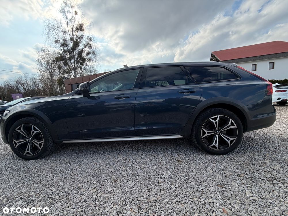 Volvo V90 Cross Country D5 AWD Pro - 6